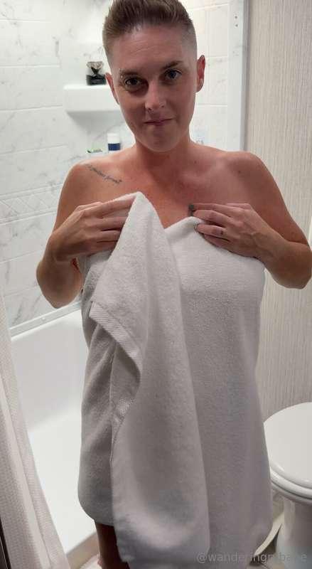 Take that towel off!