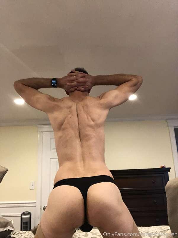 Which one my hot sissy bottoms you guys will eat it & get it..