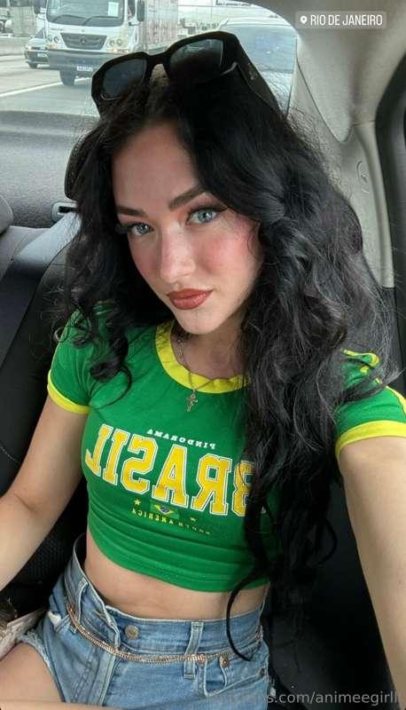 i promise this is the last one lol 💛💚