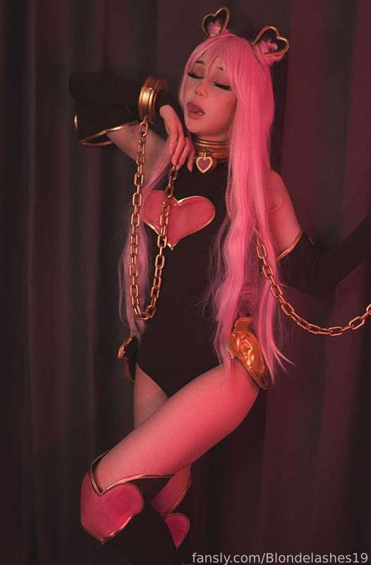 blondelashes19 image #20