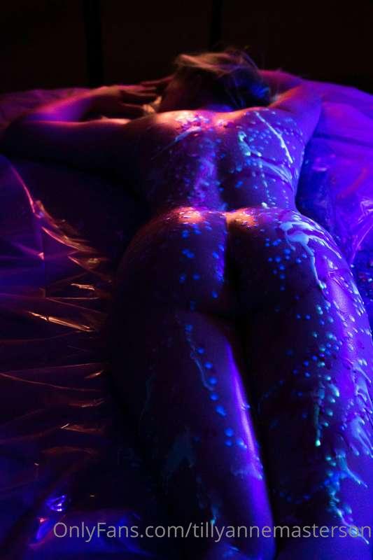 UV wax play last night