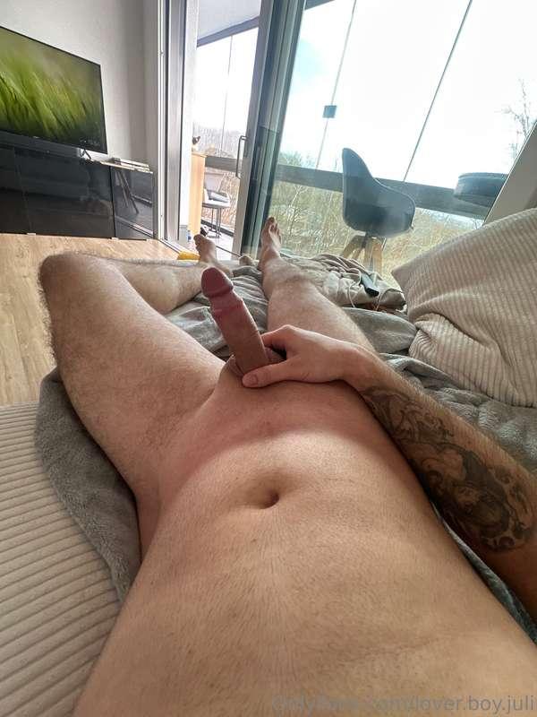 ☺️ 🍆 need someone paly with me 😫