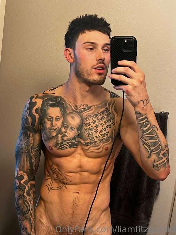 Craving for more? you should chat me in your DM's 😈