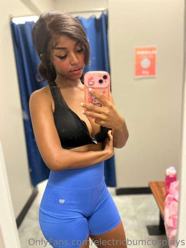 electricbumcosplays image #0