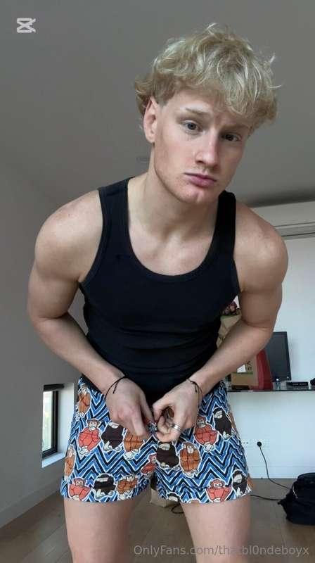 Thought I told you to get on your knees x