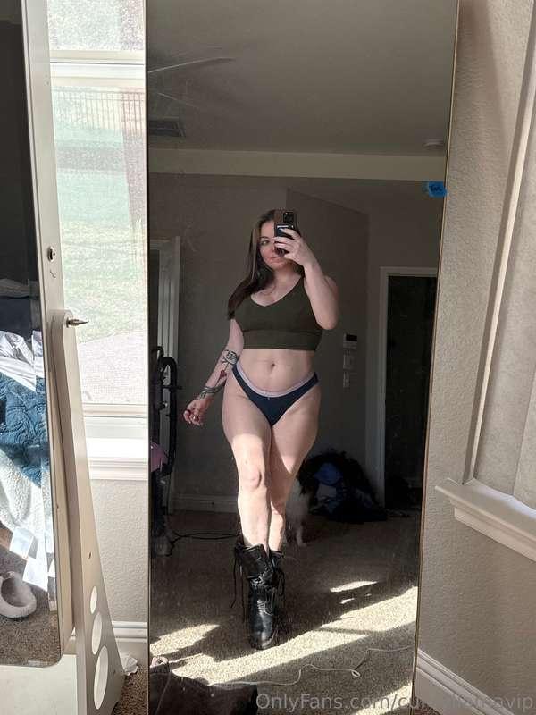 curvyllamavip image #0