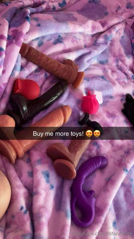 Anyone who sends a tip, will get content with the toy 
