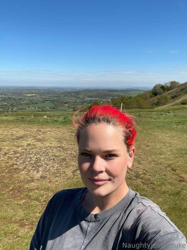 Would you go hiking with me? 🥾