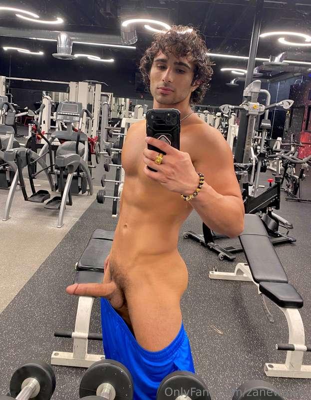 Hey babe, ready for cardio?😈🥛