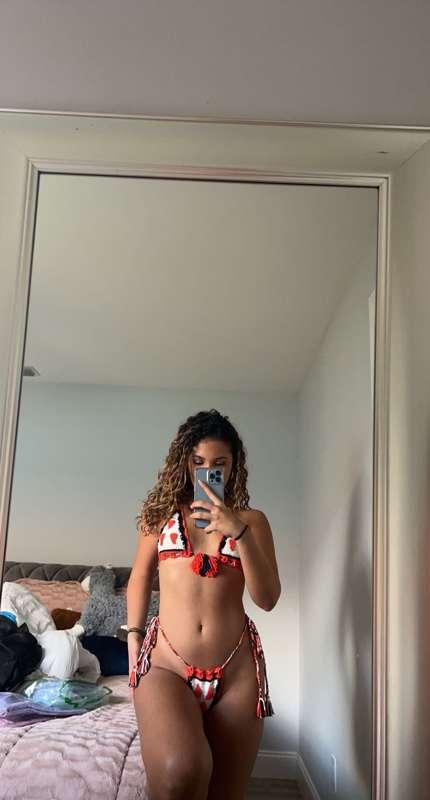 Who wants to see a haul of my bikini collection? 