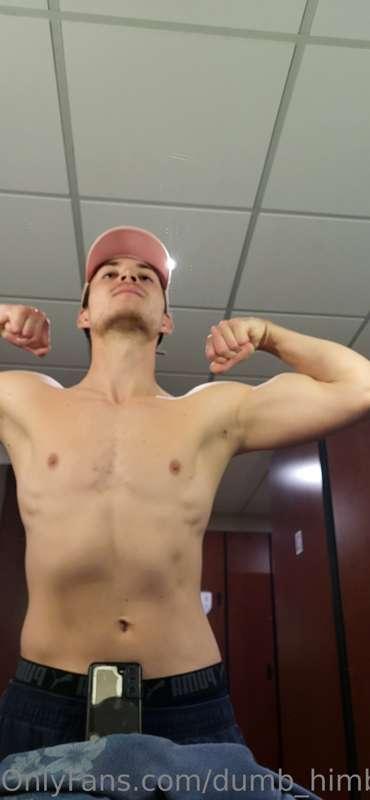 dumb_himbo_bro image #2