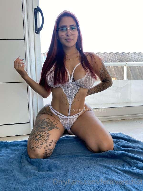 I'm a good girl, but I'm a little hot😈🤤