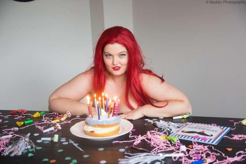 Two days left to tip for my birthday double livestream! Pinn..