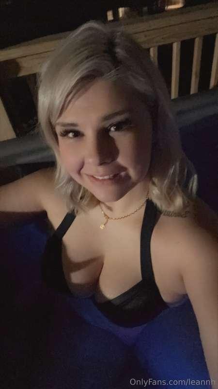 It’s Friday Night PM me!! 😘