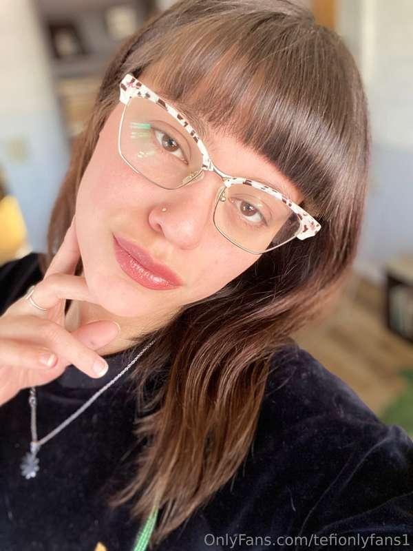 Secretary mode👓💻❤️