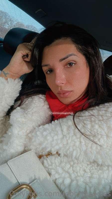 Hello babes ! Communication for all the my fans , I was quit..