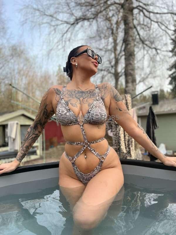 @katariinabebe-60% alennus💦😈 Ja JÄLLEEN ISO ARVONTA KUN VIIM..