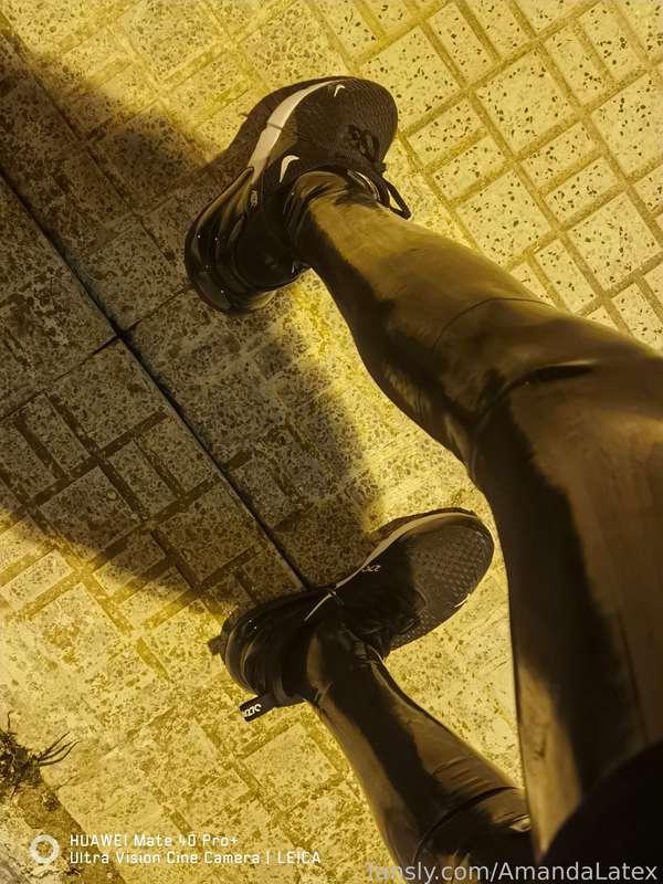 amandalatex image #2