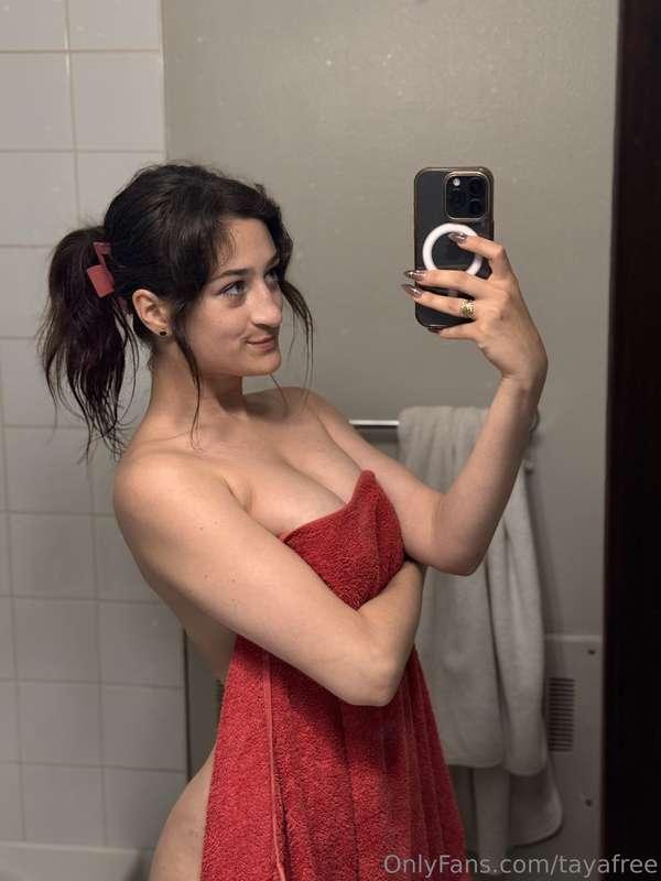 Feeling overly horny today 🤫😏  It's probably because I've be..