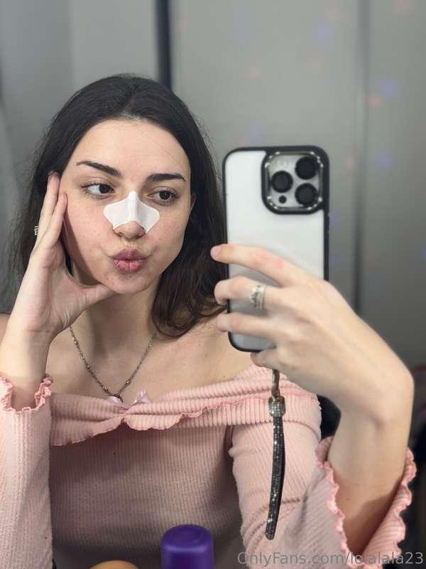 Ugh, my skin is in a mood today too! bleh