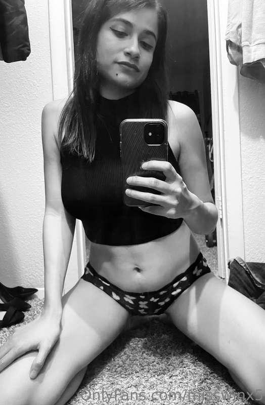 😴 good night 💤🌙 tell me why you’re still awake ??