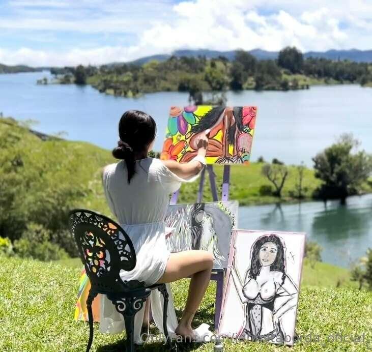 The last photo is my favorite. 🥰