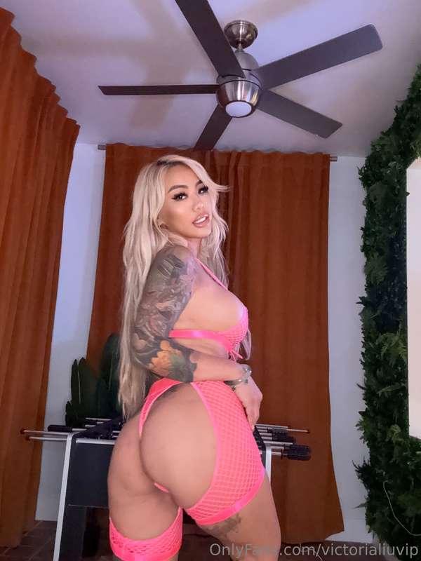 Can you slap my ass and call me slut? 😈