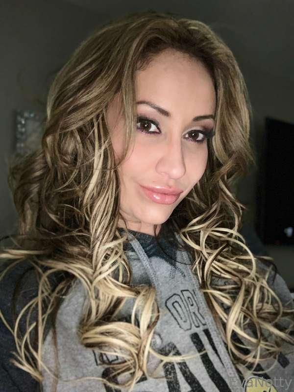Messy hair don't care 😜