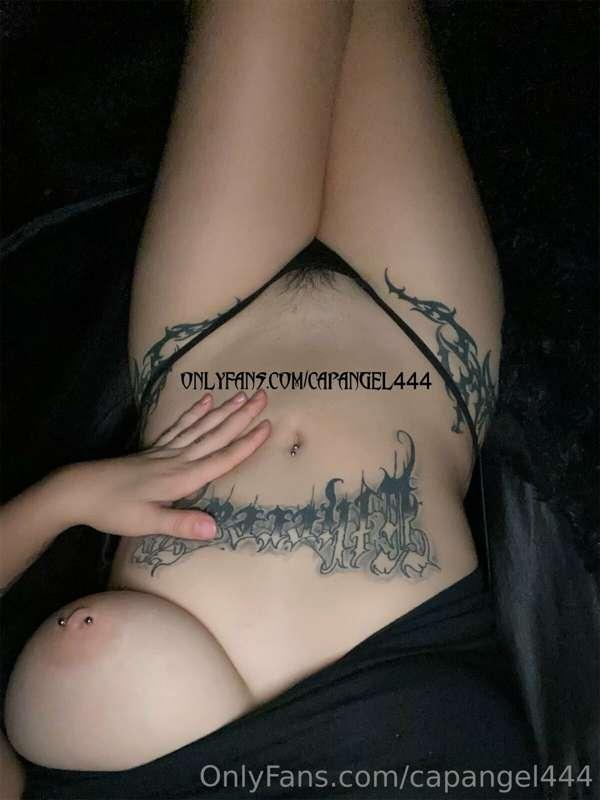 need my booty rubbed 😔