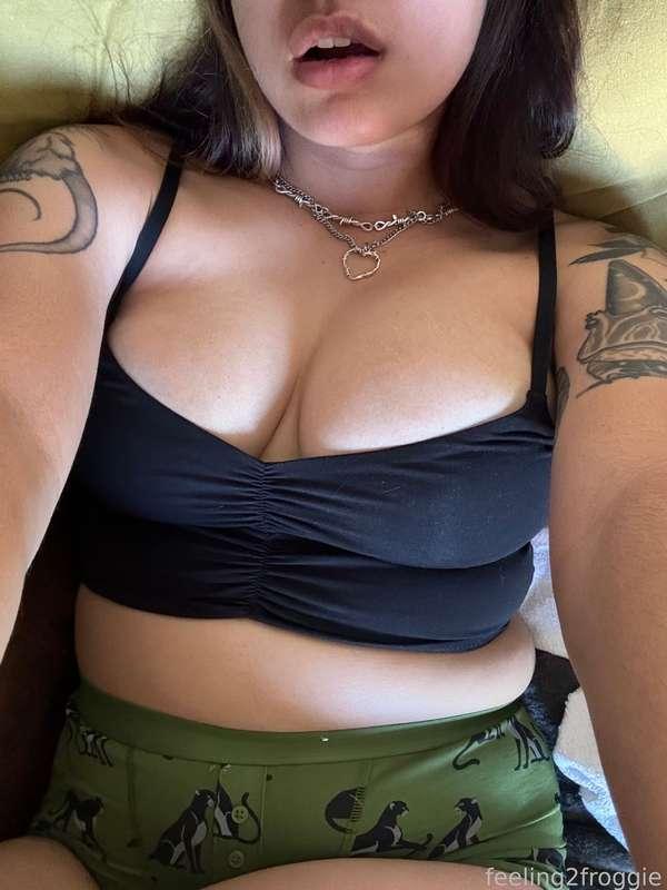 i’m on vacation til the 5th :) don’t miss me too much 🫶🏽🥰