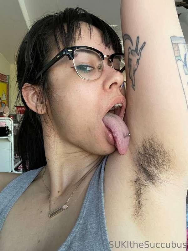 Lickety pits 👅