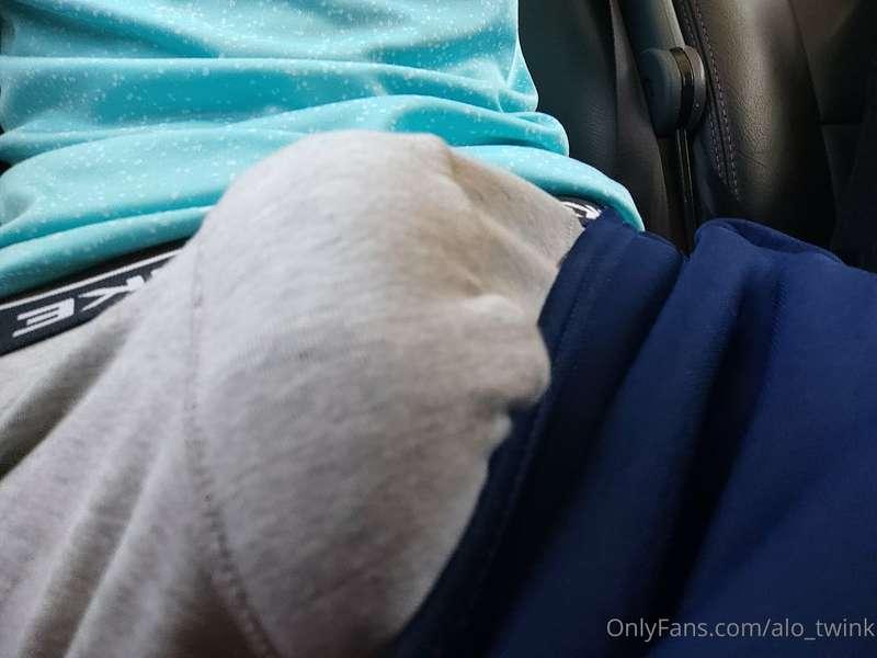 alo_twink image #1