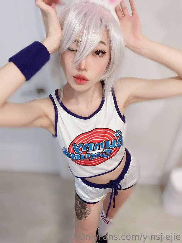 bunny squad waifu 😤🏀