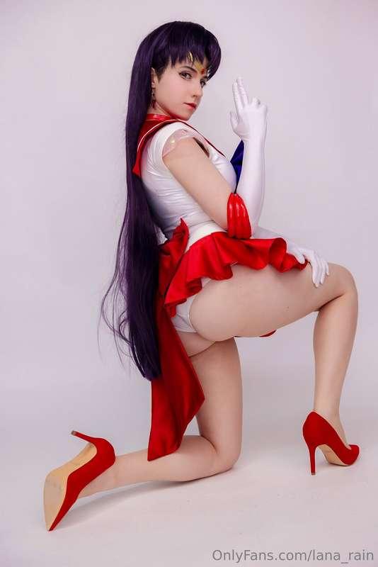 Its hard to fight crime without panties, not gonna lie!