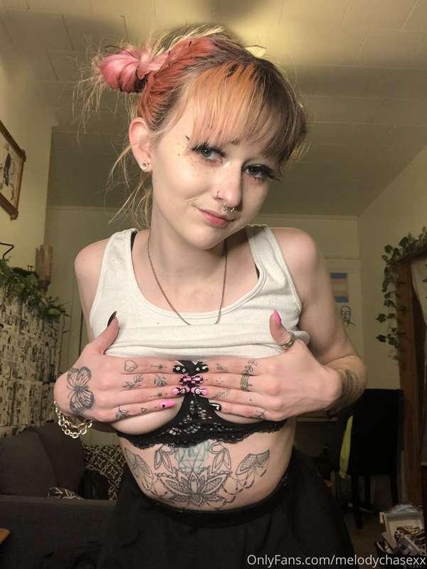 melodychasexx image #1