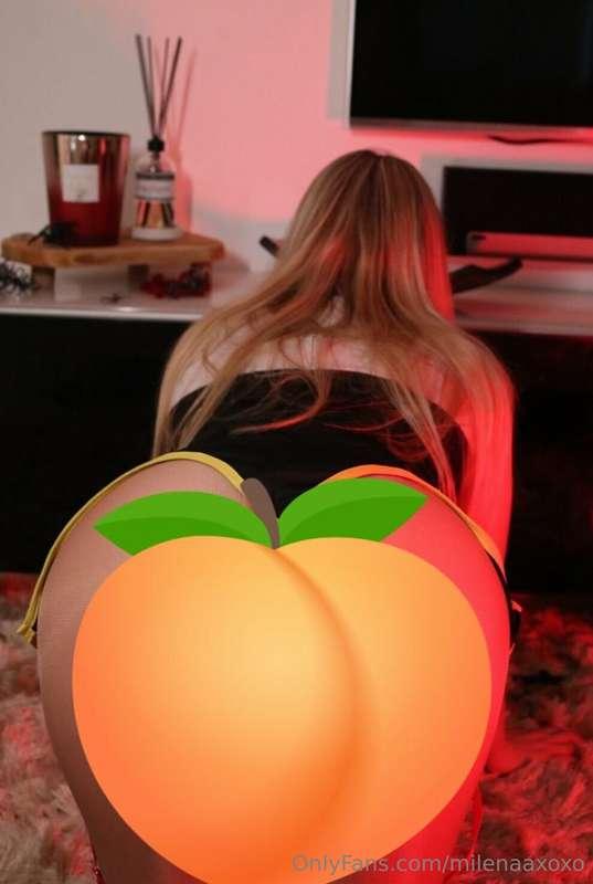 Lots of New, Tasty, Juicy A$$ Pics in NYLON in your DMs 🥵🍆

..