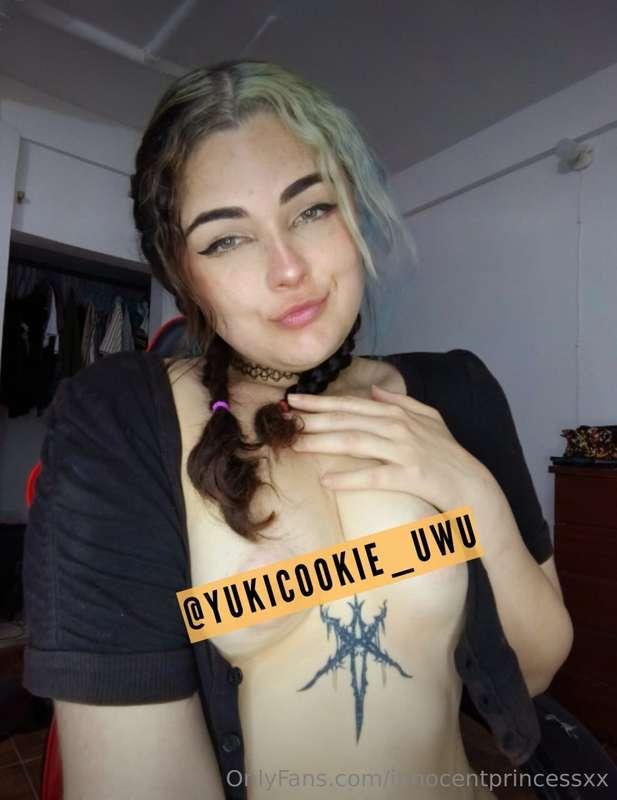 LUXURY PUSSY @yukicookie_uwu IS WET RIGHT NOW💦 SHE WANTS TO ..