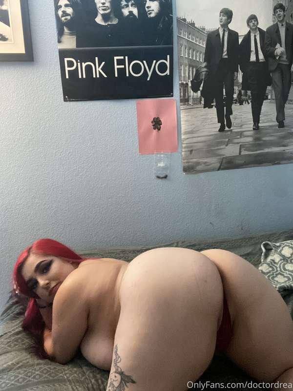 can you pull my hair and grab my tits while your at it 🤭💦