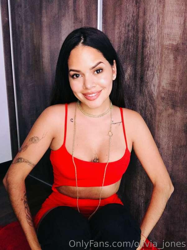 How is your night going, love? Tell me at DM 😍🥰