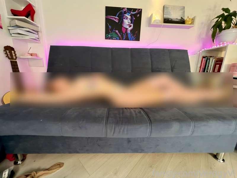 We are lying well
#cute #blonde #nude #bigtits #nipplepiercing #tattoed #fyp #bigass #feet #young