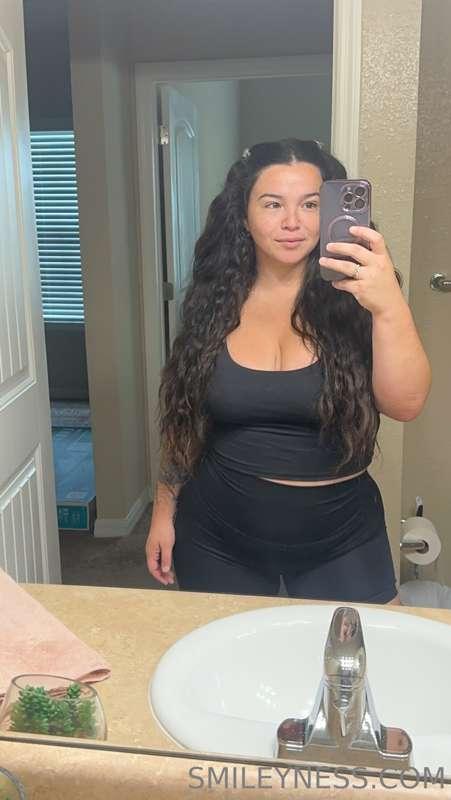 Tip $10 if you think I’m cute and I’ll send you a naughty pi..