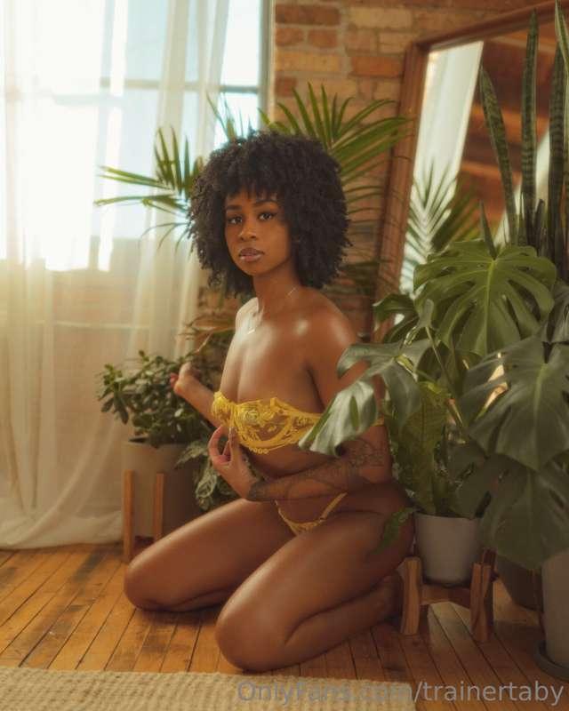 Stop staring😉