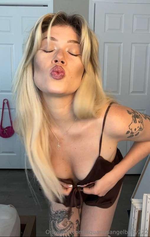 confession guys: i only JUST started feeling hot enough to t..