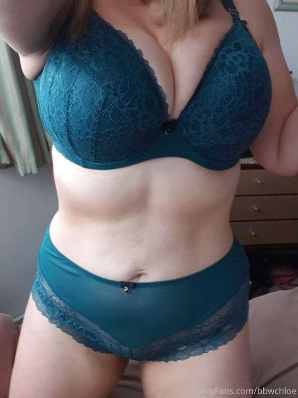 chloe-louisex image #2