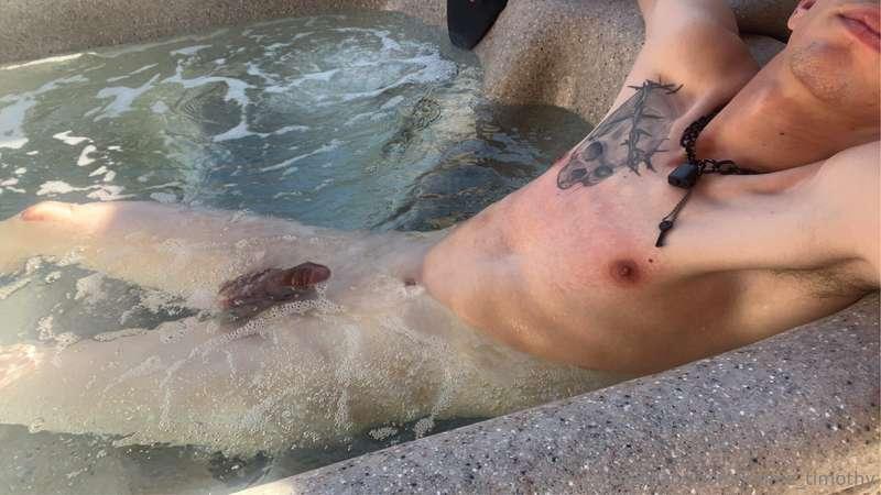 Gay nude hot tub party anyone..?