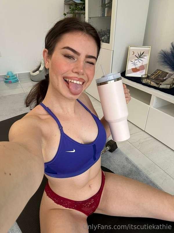 nothing better to start the morning than a good stretch don'..