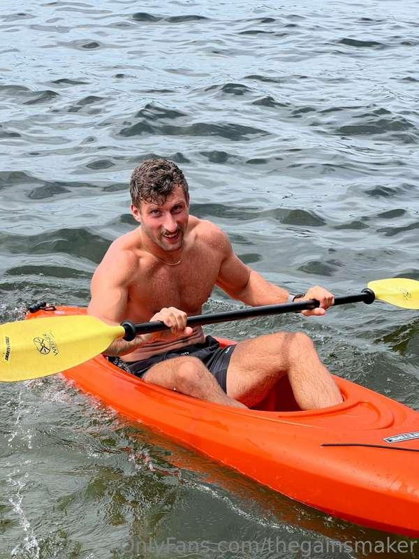 🛶 come get wet with me
