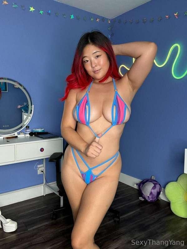 Can you guess my tits size? 🙈