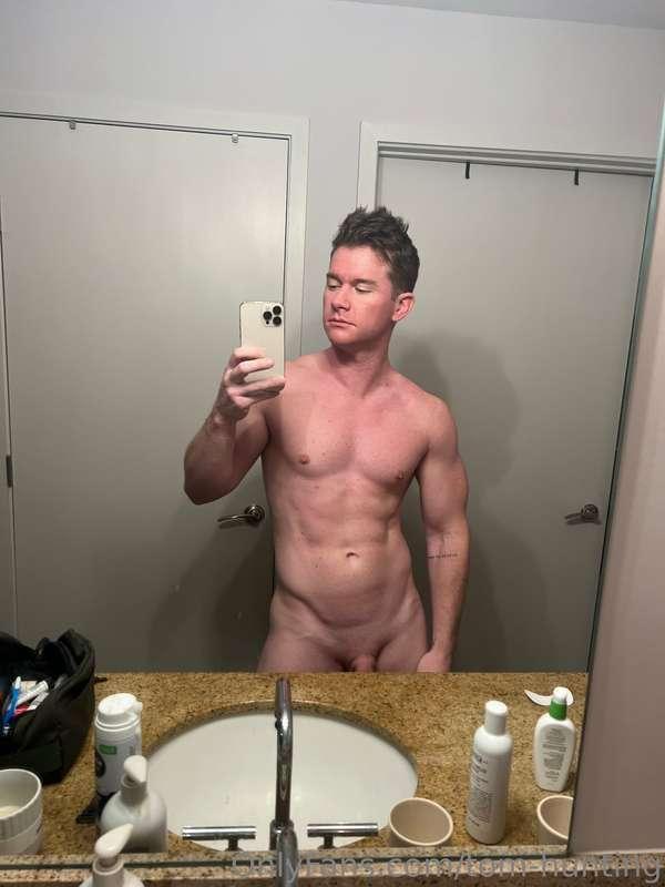 Ugh I’m so horny 🥵🍆😈