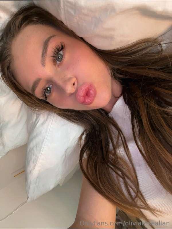 a Kiss to wake you up!